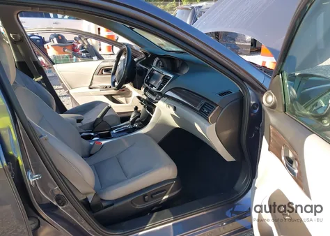 2016 Honda Accord Exl z USA, uszkodzony, nr VIN 1HGCR2F98GA009040